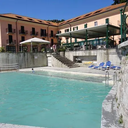 Sleeps 4 Pool T421415 Lejlighed